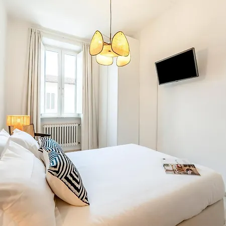 Genteel Porta Camollia *